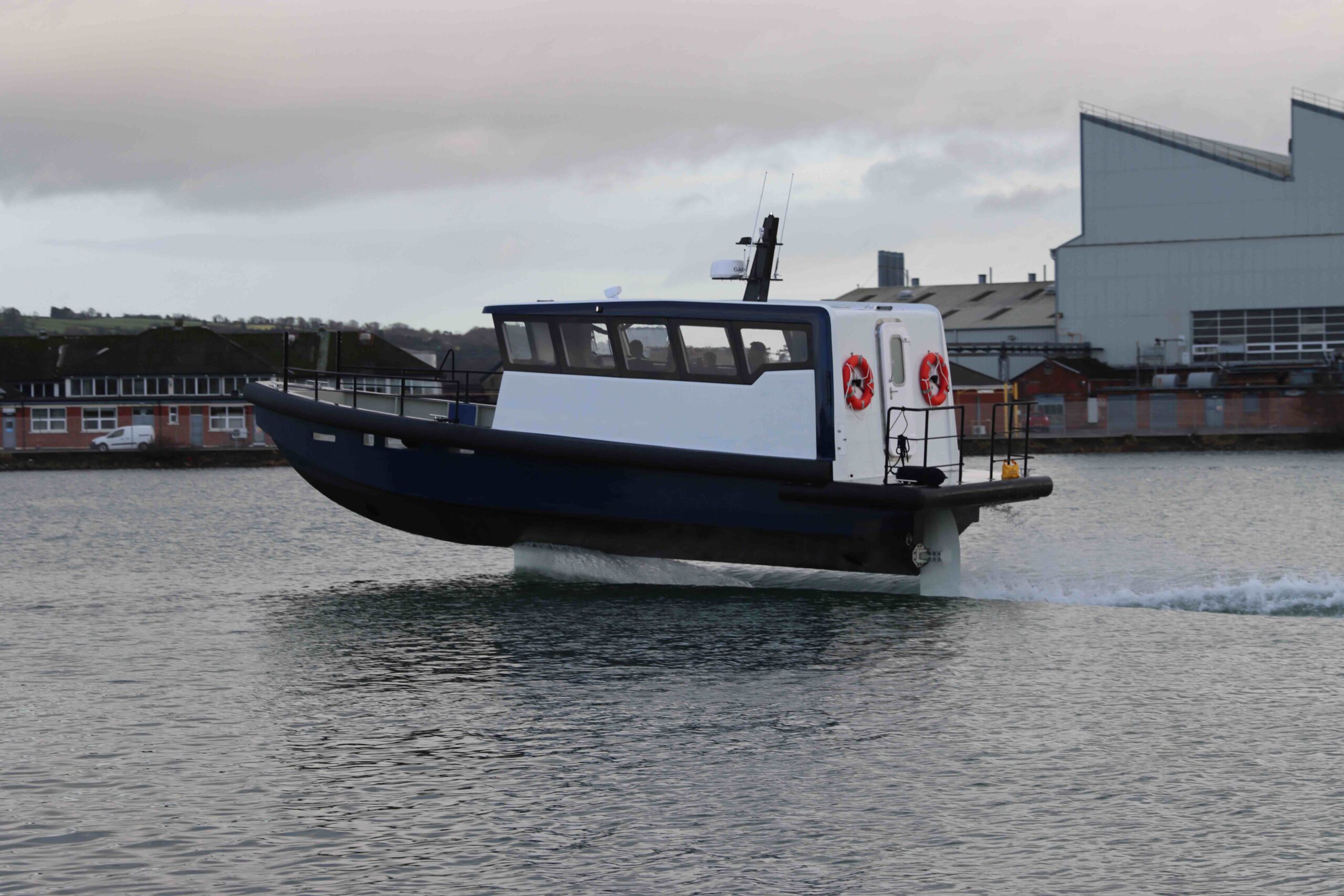 CORE Artemis EF 12 Workboat XL SD 270 kW